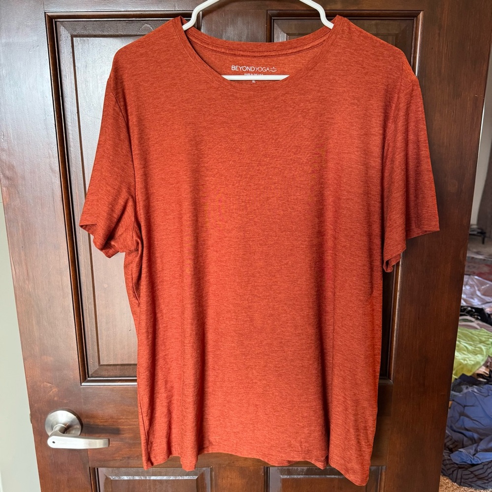 Beyond Yoga Men’s Burnt Orange Crew Tee